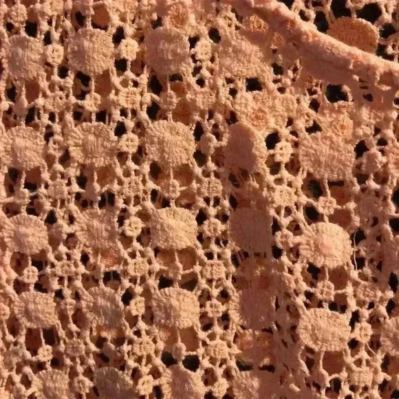 Forever 21 Women’s Small Holed Out Knit 3/4 Sleeve Peach Shirt - Picture 4 of 4